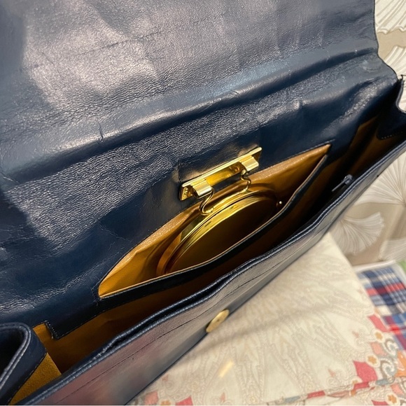 Lou Taylor Navy Clutch Wristlet with Swivel Interior Gold Mirror Italy Vintage - Picture 10 of 16